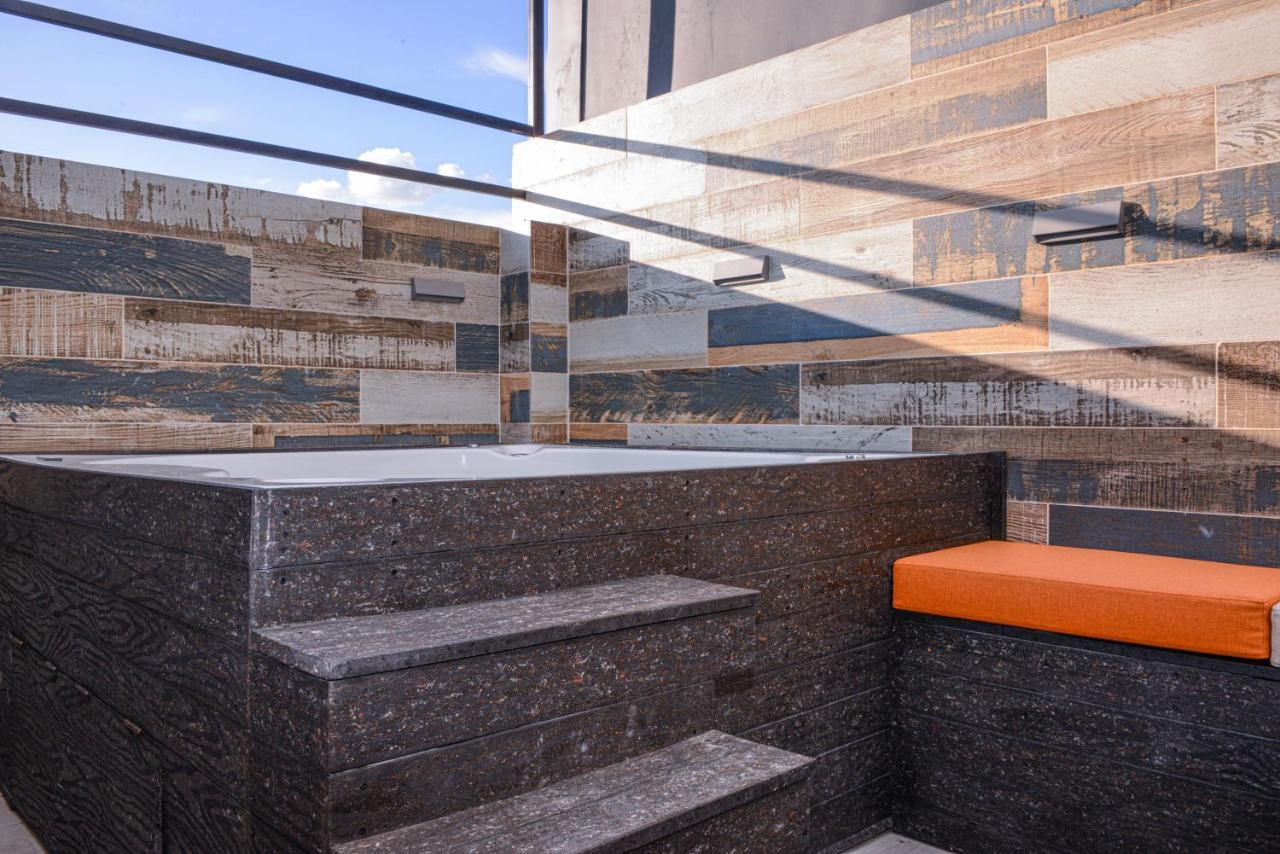 Apartamento Lleras Ac Hot Tub Medellin Luaran gambar