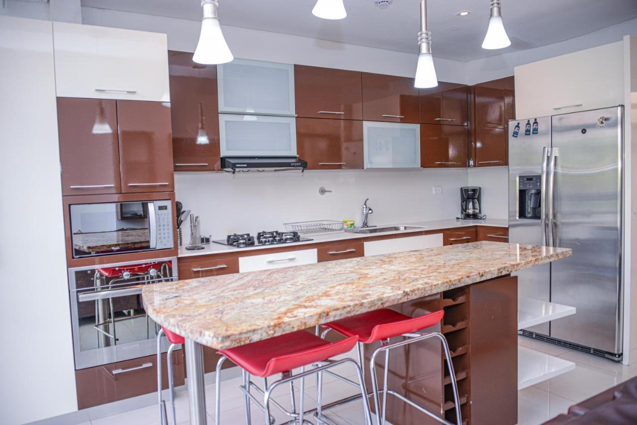 Apartamento Lleras Ac Hot Tub Medellin Luaran gambar