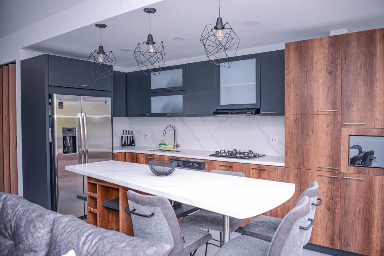 Apartamento Lleras Ac Hot Tub Medellin Luaran gambar